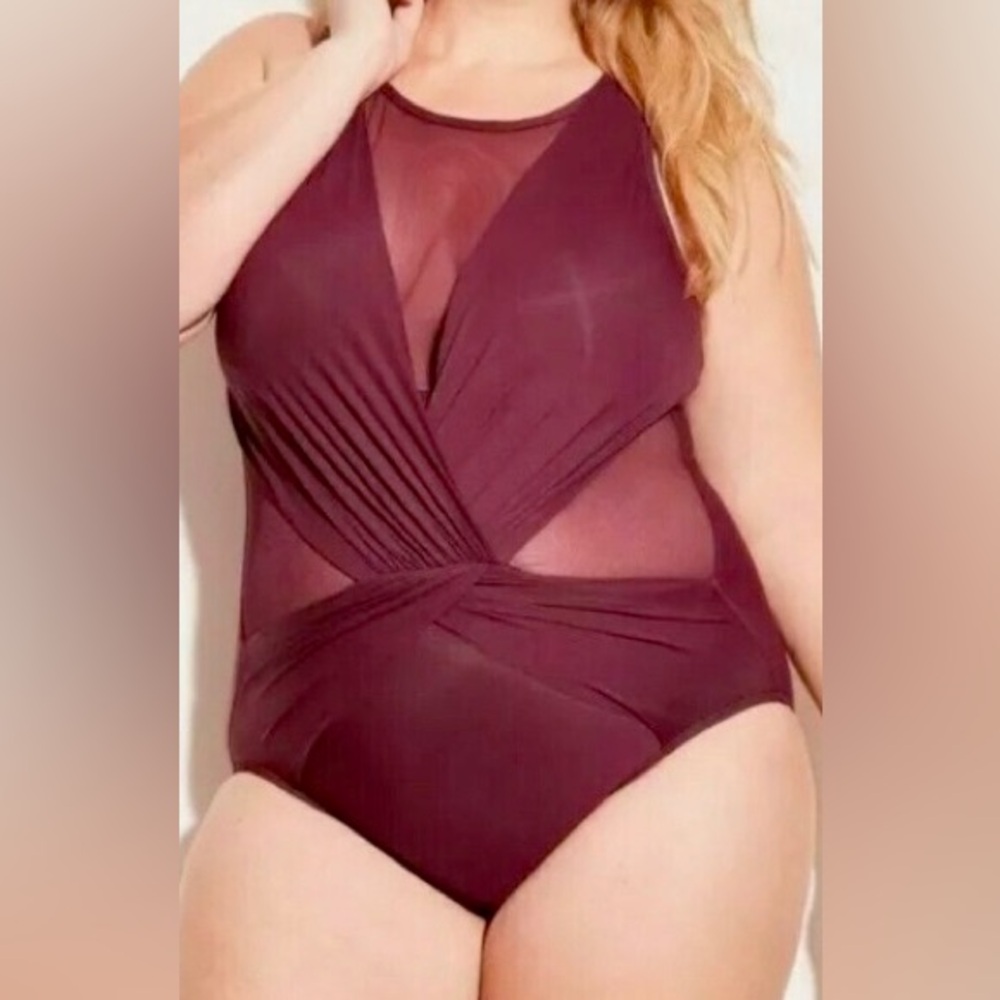 Aqua Green One-piece Burgundy Piece Swimsuit